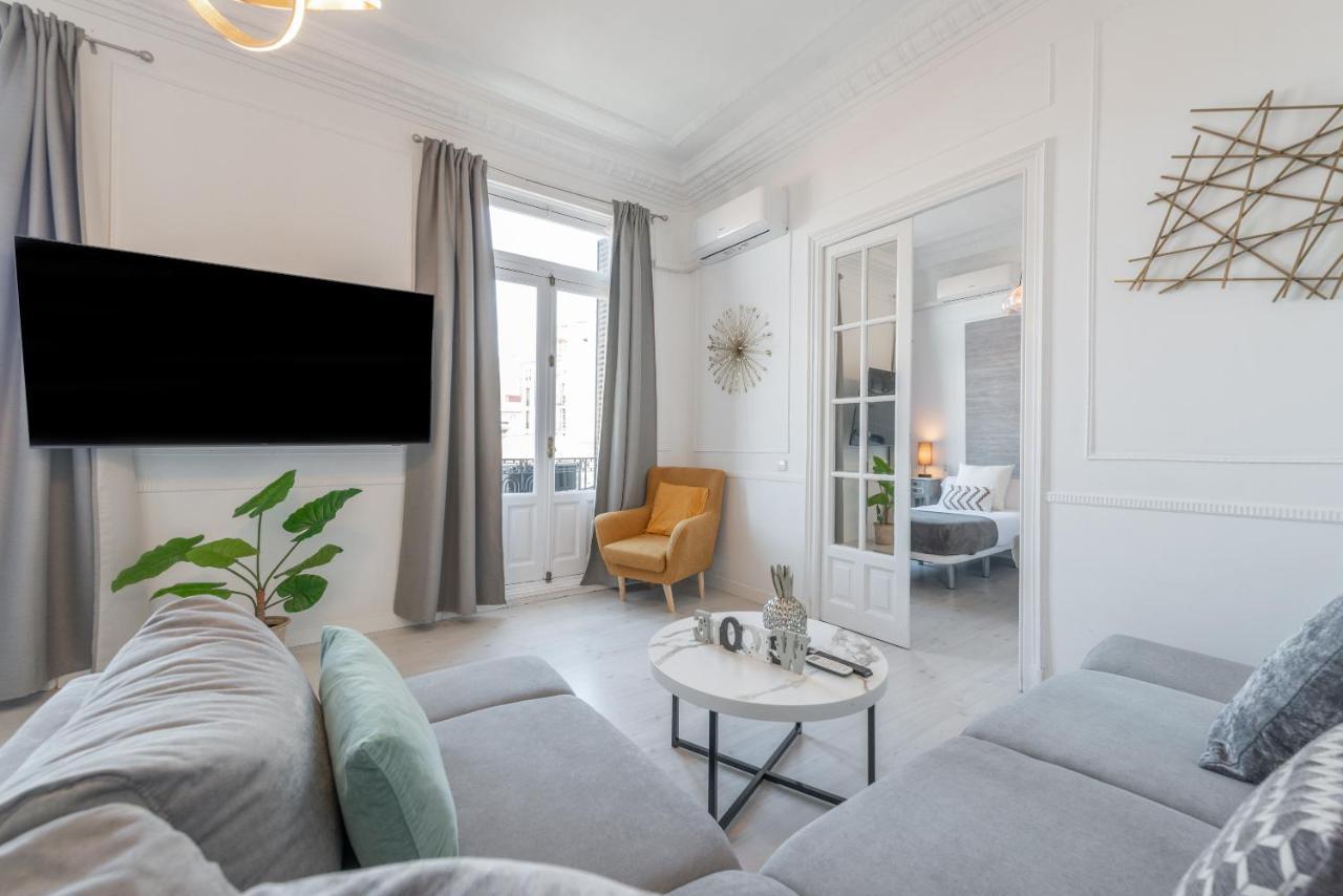 Penthouse Deluxe Granvia, By Monaro Apartment Madrid Exterior photo